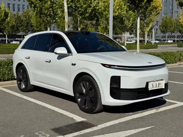 Li Auto L6 — Фото автомобиля 3