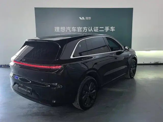 Li Auto L6 — Фото автомобиля 3