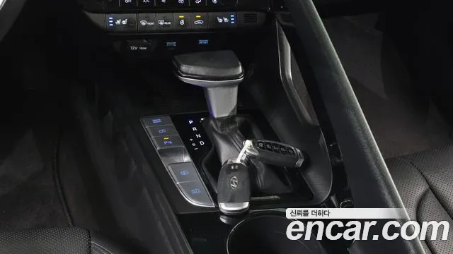Hyundai Avante CN7 — Фото автомобиля 12