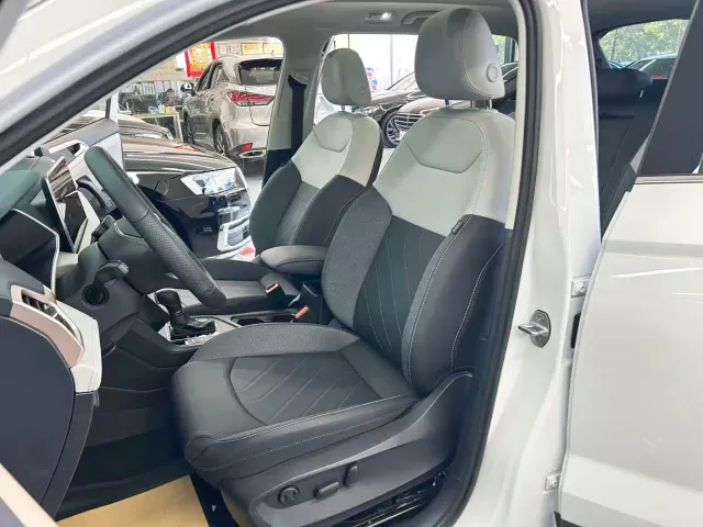 Volkswagen Tharu — Фото автомобиля 14