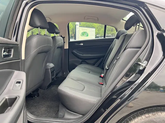Chery Arrizo 5 — Фото автомобиля 5