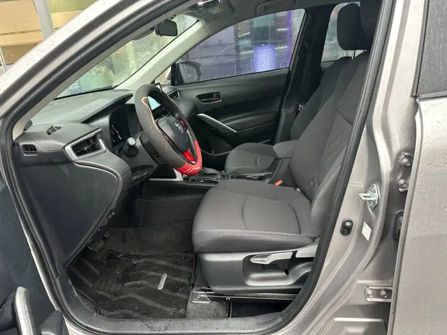 Toyota Corolla Cross — Фото автомобиля 8