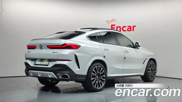BMW X6 xDrive40i M Sport — Фото автомобиля 2