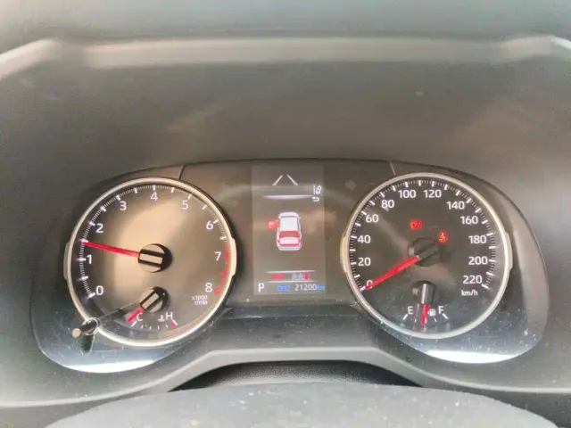 Toyota RAV4 — Фото автомобиля 15