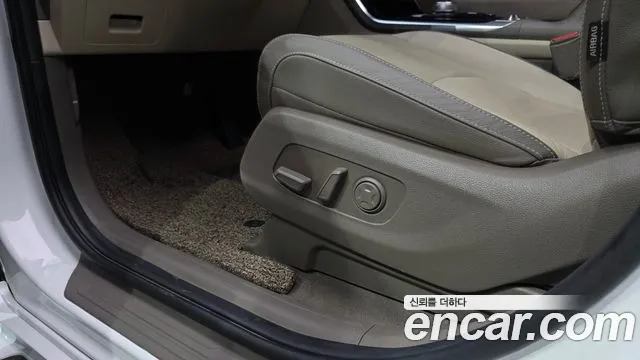 Kia Canival Carnival 4 поколение Бензин 7 мест Noblesse — Фото автомобиля 29