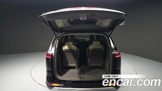 Kia Canival Carnival 4 поколение Дизель 9 мест Hi-Limousine — Фото автомобиля 17