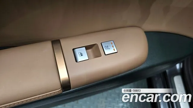 Hyundai Grandeur GN7 — Фото автомобиля 18