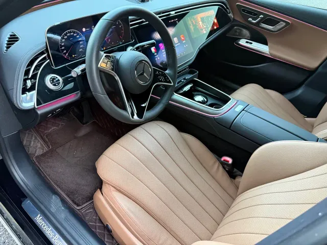 Mercedes-Benz E-Class — Фото автомобиля 4
