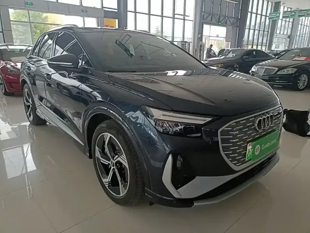 Audi Audi Q4 e-tron 2023 40 e-tron Innovation Edition — Фото автомобиля 3