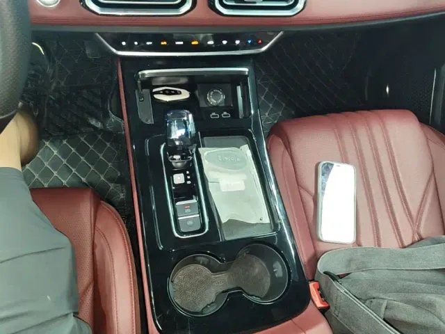 Jetour X70 Plus — Фото автомобиля 13