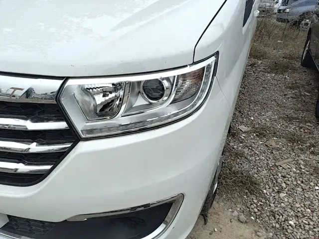 JAC Refine M3 — Фото автомобиля 23
