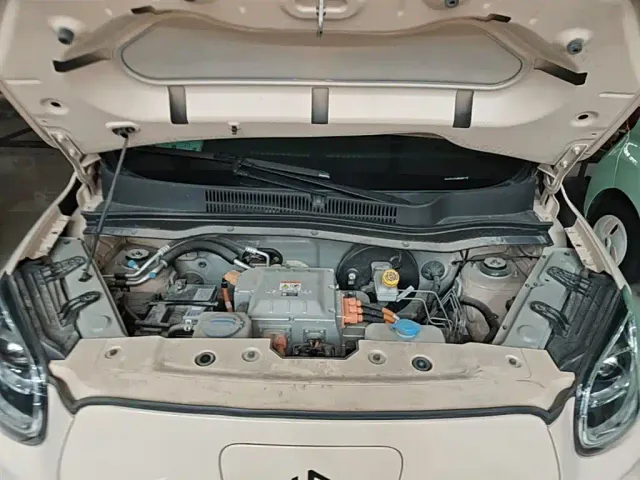 Leapmotor T03 — Фото автомобиля 19