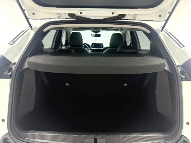 Peugeot 2008 — Фото автомобиля 8