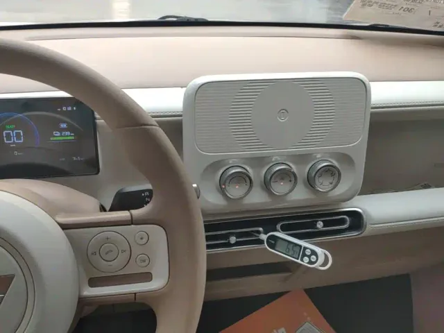 Wuling Hongguang Mini EV — Фото автомобиля 12