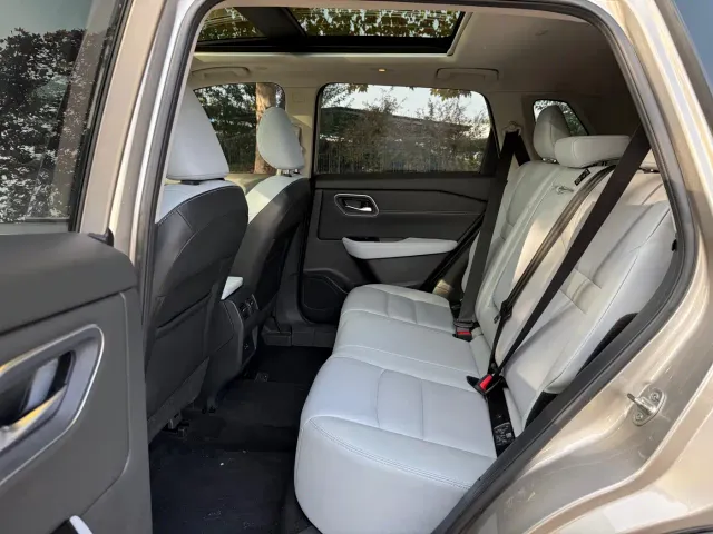 Nissan X-Trail — Фото автомобиля 16