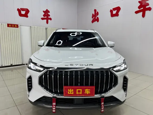 Jetour Jetour X70 PLUS 2023 1.5T DCT Warrior PLUS 7-seater — Фото автомобиля 2