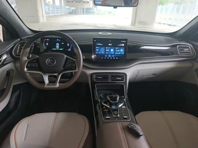 BYD Qin PLUS — Фото автомобиля 9
