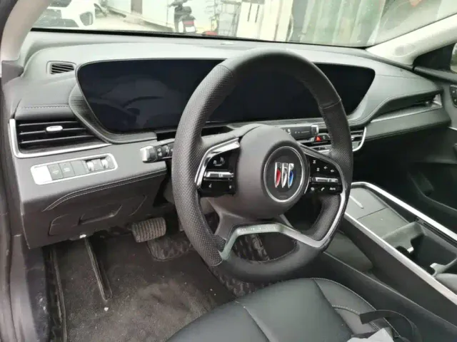 Buick LaCrosse — Фото автомобиля 9
