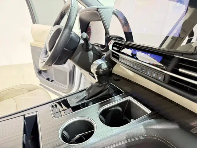 Toyota Sienna — Фото автомобиля 14