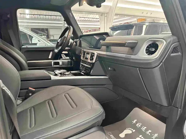 Mercedes-Benz G-Class — Фото автомобиля 23