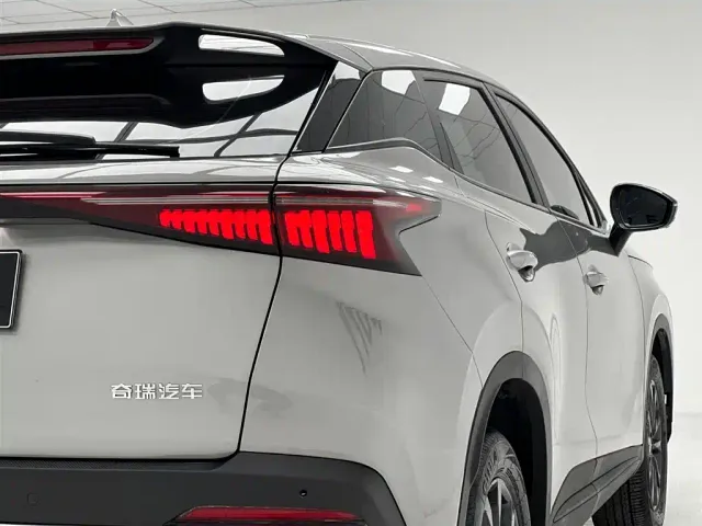 Chery Omoda 5 — Фото автомобиля 8