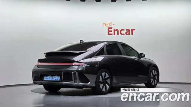 Hyundai Ioniq 6 — Фото автомобиля 2