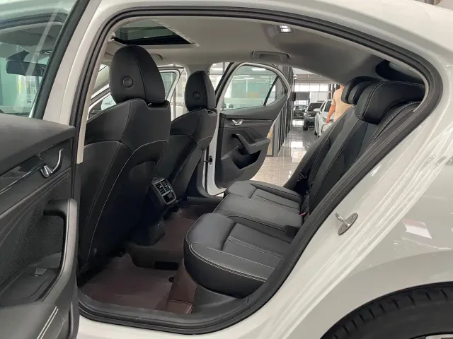 Skoda Octavia — Фото автомобиля 6