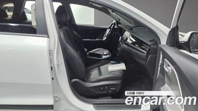 Kia Niro Niro Plus Earth — Фото автомобиля 24