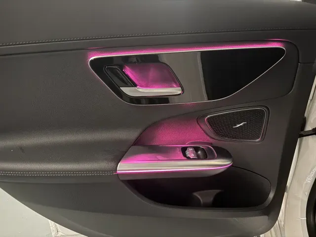 Mercedes-Benz C-Class — Фото автомобиля 13