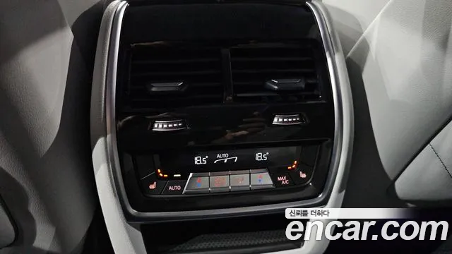 BMW XM — Фото автомобиля 18