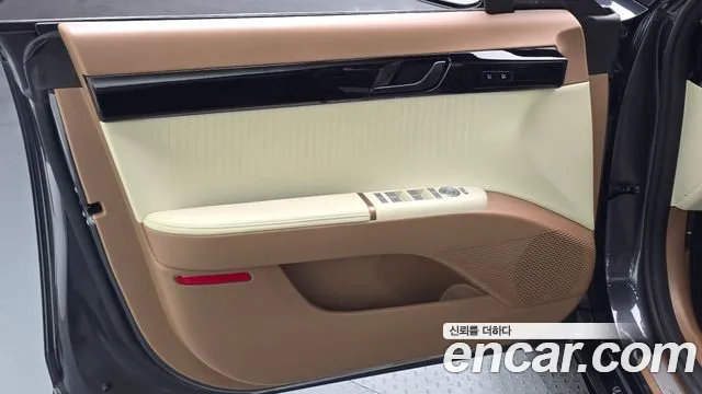 Hyundai Grandeur GN7 — Фото автомобиля 13