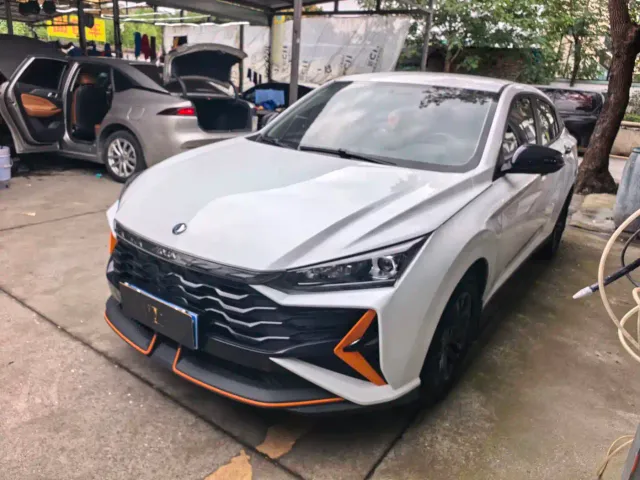 Фотография автомобиля — Dongfeng Yixuan