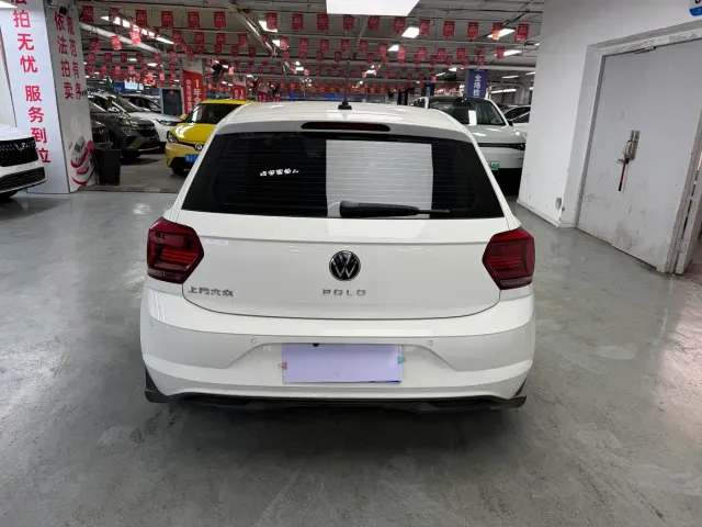 Volkswagen Polo — Фото автомобиля 10
