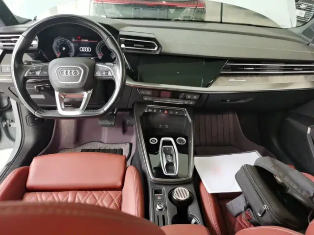 Audi Audi A3 2025 A3L Limousine 35TFSI Flying Spur Premium + Luxury Selection Package — Фото автомобиля 13