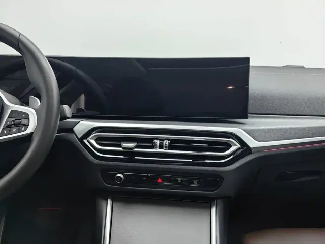 BMW 3 Series — Фото автомобиля 12