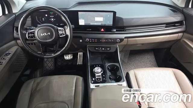 Kia Carnival Generation 4 — Фото автомобиля 6