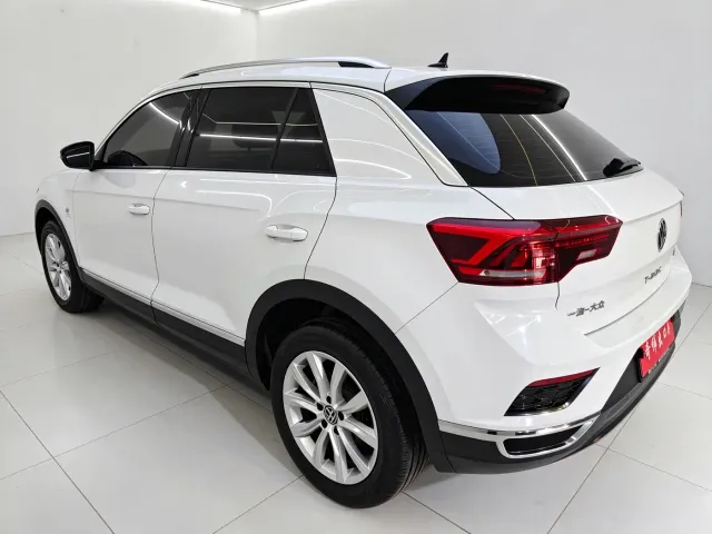 Volkswagen T-Roc — Фото автомобиля 6