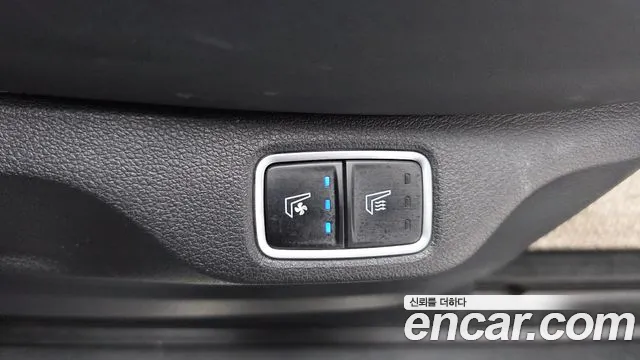 Hyundai Staria Staria 4WD Lounge 9 мест — Фото автомобиля 18
