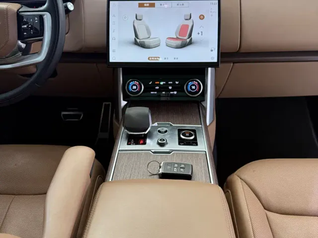 Land Rover Range Rover — Фото автомобиля 16
