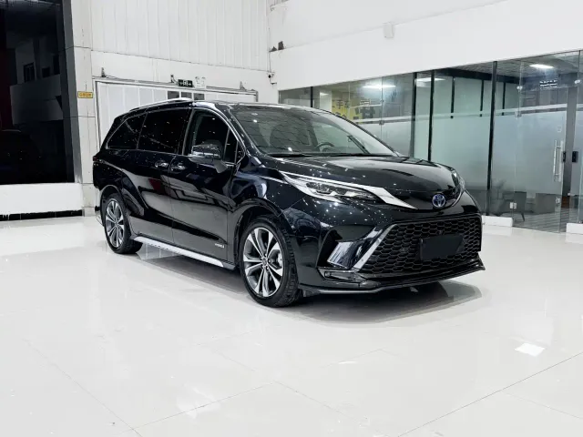 Toyota Granvia — Фото автомобиля 3