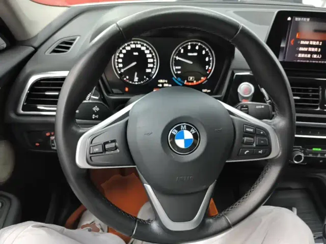 BMW 1 Series — Фото автомобиля 10