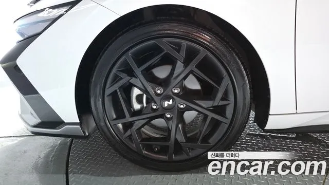 Hyundai Avante CN7 — Фото автомобиля 4