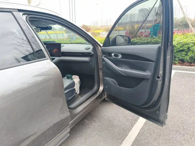 Geely Galaxy E5 — Фото автомобиля 19