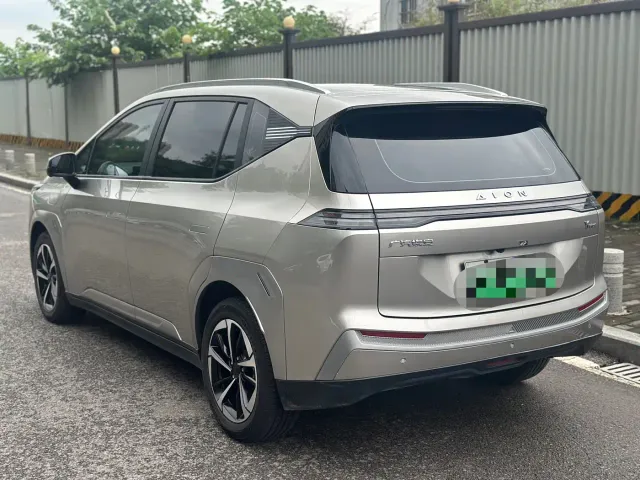 GAC Aion Y — Фото автомобиля 11