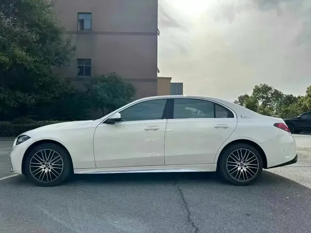 Mercedes-Benz C-Class — Фото автомобиля 4