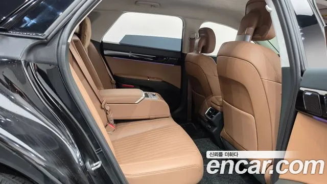 Hyundai Grandeur GN7 — Фото автомобиля 18