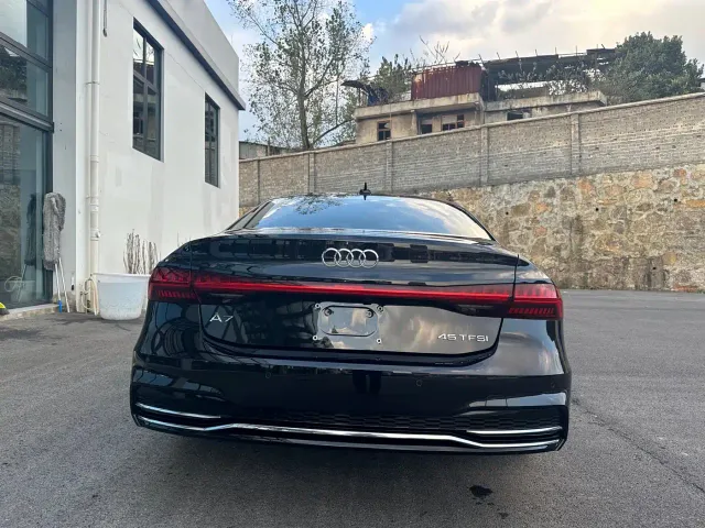 Audi A7L — Фото автомобиля 7