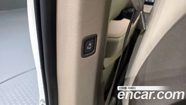Kia Canival Carnival 4 поколение Бензин 9 мест Prestige — Фото автомобиля 29