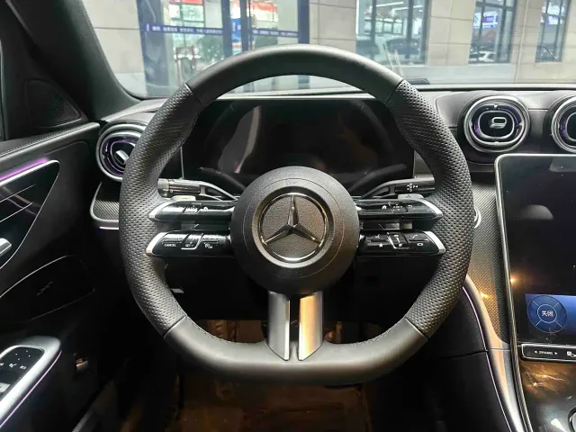 Mercedes-Benz C-Class — Фото автомобиля 3