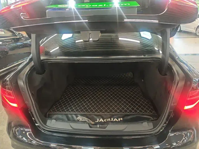 Jaguar XEL — Фото автомобиля 18